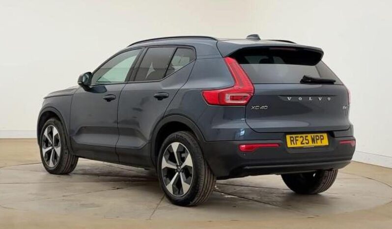 Used Volvo XC40 Plus, B4 Mild hybrid, Petrol, Dark full