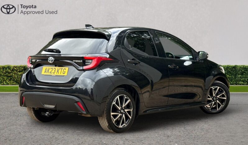 Used Toyota Yaris 1.5 VVT-h Design Hatchback 5dr Petrol Hybrid E-CVT Euro 6 (s/s) (116 ps) full
