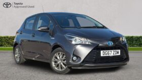 Used Toyota Yaris 1.5 VVT-h Icon Tech Hatchback 5dr Petrol Hybrid E-CVT Euro 6 (s/s) (100 ps)