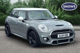 Used MINI HATCHBACK 2.0 Cooper S Steptronic Euro 6 (s/s) 5dr