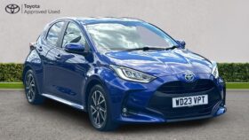 Used Toyota Yaris 1.5 VVT-h Design E-CVT Euro 6 (s/s) 5dr