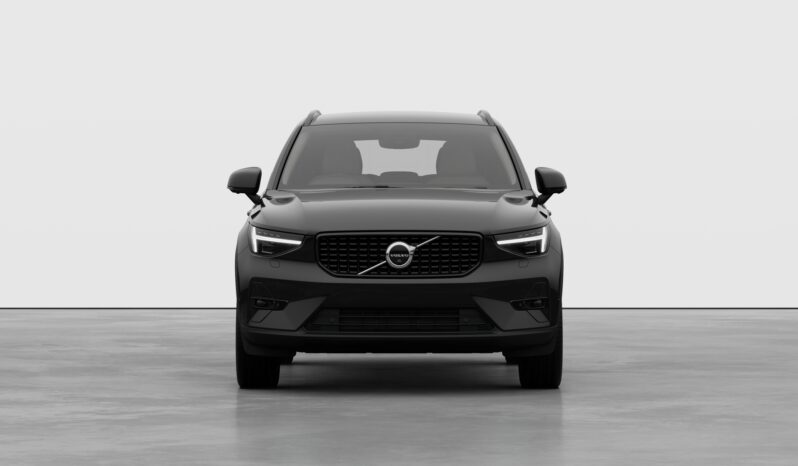 Used Volvo XC40 Plus Pro full