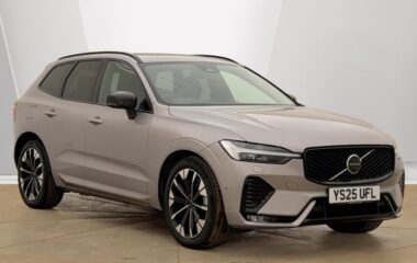 Used Volvo XC60 Ultra, B5 AWD Mild hybrid, Petrol, Dark