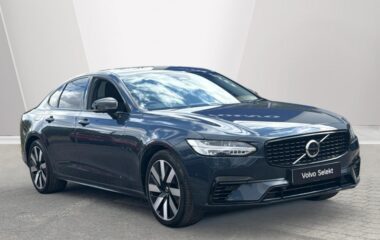 Used Volvo S90 Recharge Ultimate, T8 AWD Plug-in hybrid, Electric/Petrol, Dark