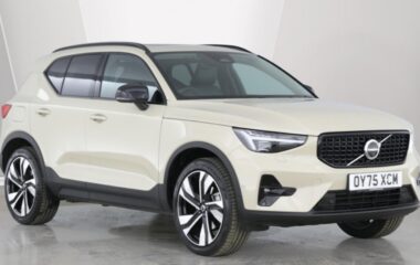 Used Volvo XC40 Ultra, B3 Mild hybrid, Petrol, Dark