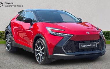 Used Toyota C-HR 2.0 VVT 13.6kWh GR SPORT SUV 5dr Petrol Plug-in Hybrid CVT Euro 6 (s/s) (223 ps)