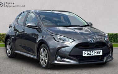 Used Toyota Yaris 1.5 VVT-h Icon E-CVT Euro 6 (s/s) 5dr
