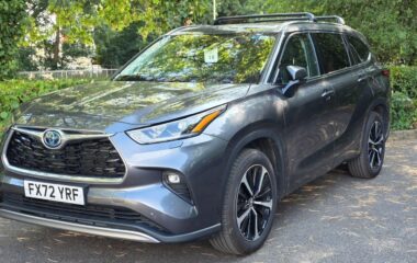 Used Toyota Highlander 2.5 VVT-h Excel CVT 4WD Euro 6 (s/s) 5dr