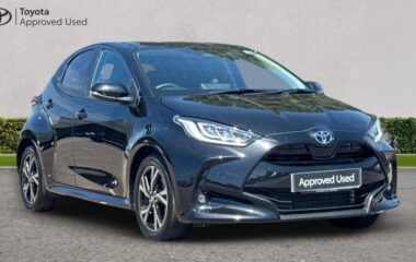 Used Toyota Yaris 1.5 VVT-h Design Hatchback 5dr Petrol Hybrid E-CVT Euro 6 (s/s) (116 ps)
