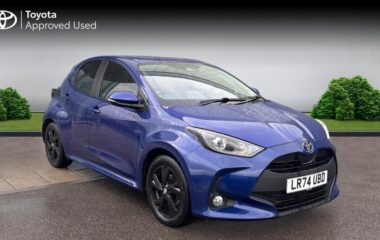 Used Toyota Yaris 1.5 VVT-h Icon E-CVT Euro 6 (s/s) 5dr
